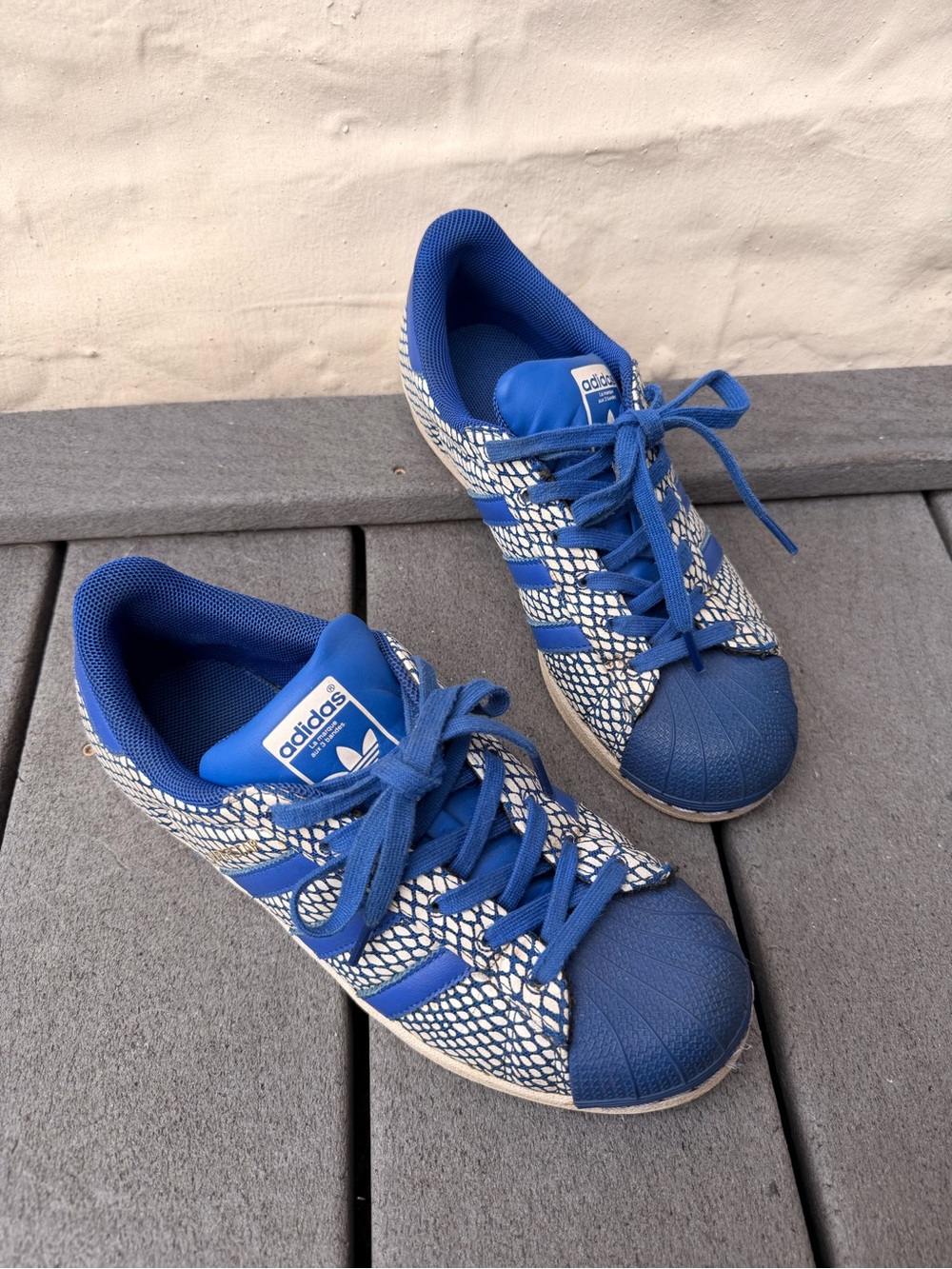 adidas Rare Superstar Shell-Toe Sneakers size: 7